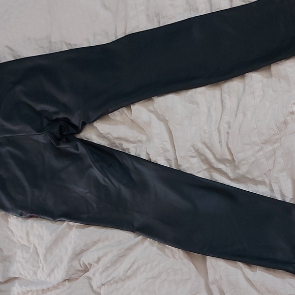SUKO Jeans Pleather Pants - Picture 4 of 4